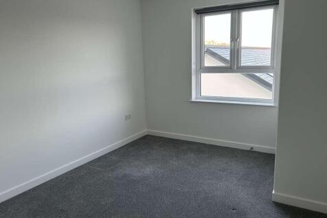 8 Captain's Gardens, Dalkeith photo 4