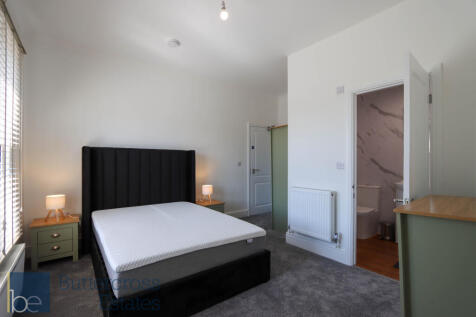 Room 4 and Ensuite