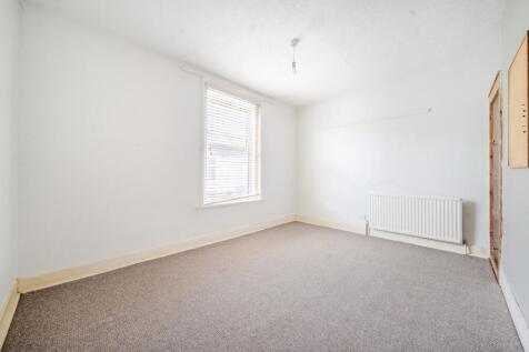 1360868-7-68da79d...