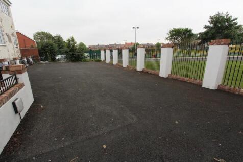 Rear Parking T202603201301.jpg
