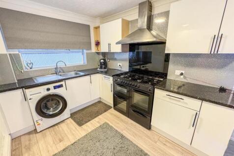 greenland kitchen 3.jpg
