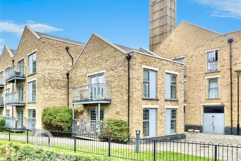 Dartford, DA4 - property photo