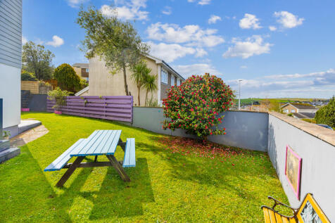 A09 - 11 Saffron Park Kingsbridge - 260413