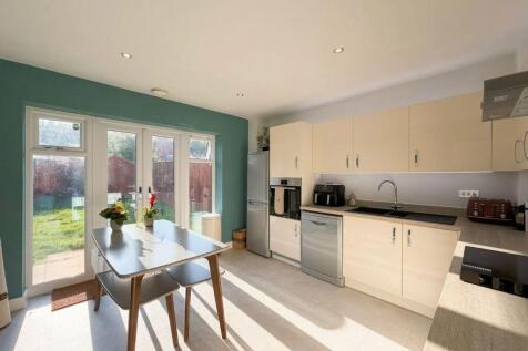 Yarrow Place, Ampthill, MK45 photo 3