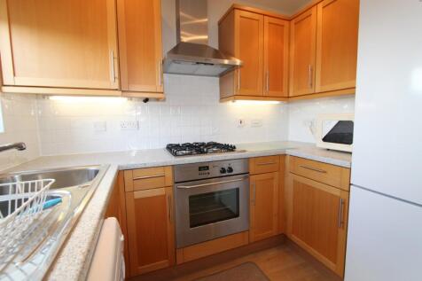 Chandlers Way, Penarth,  Vale Of Glamorgan,  CF64 photo 4