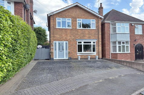 Cannock, WS11 - property photo