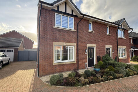 Three bedroom, semi-detached house
