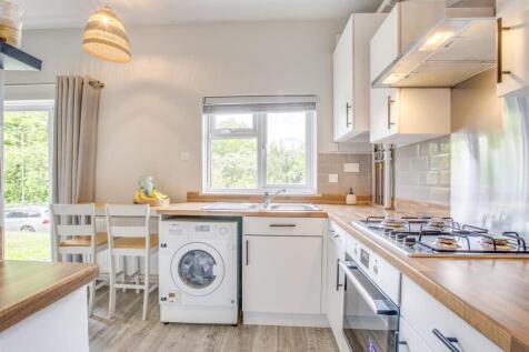 5 Malvern Close, HP13 5SA-6.jpg