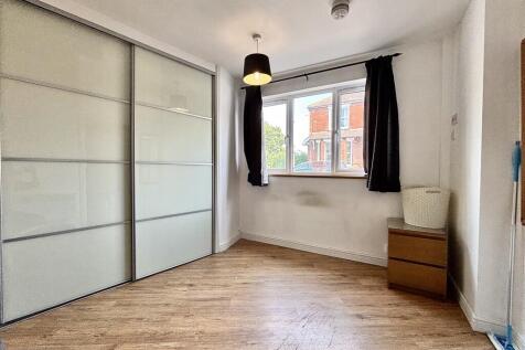 Merton Road photo 4