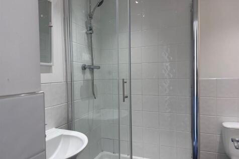 Shower Room.jpg