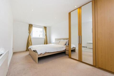 RIVERSIDE WEST, SMUGGLERS WAY, SW18 photo 3