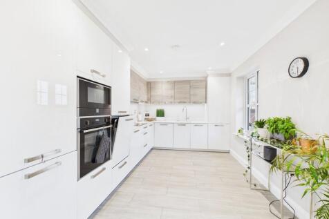 CAM04018G0-PR0394...