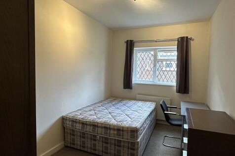 Room-4-scaled