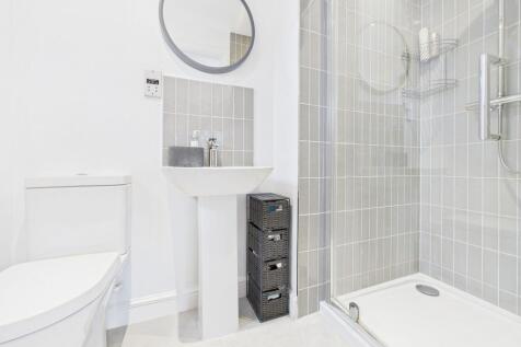 En-suite to Bedroom One