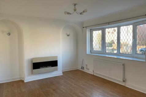 Highstone Vale, BARNSLEY photo 3