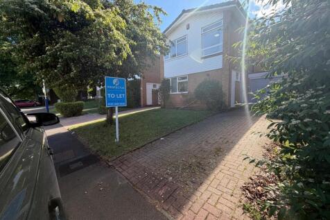 3-Bedroom detached family house To Let Edgbaston 