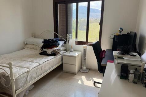 Detached 3 Bedroom Villa on Gated Community with Communal Pool Image 9999 24