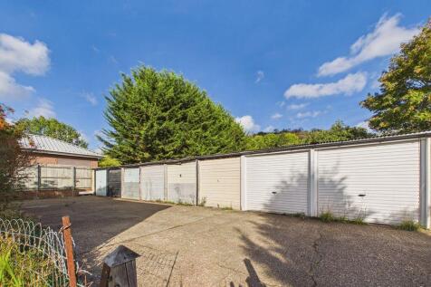 GARAGE BLOCK TO REAR