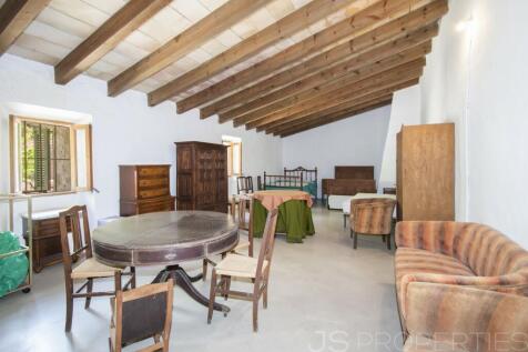 TRADITIONAL MALLORCAN POSSESSION WITH INCREDIBLE VIEWS