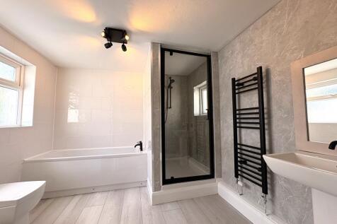 Bathroom.jpeg