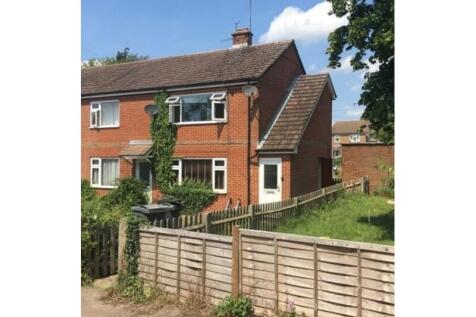 2-bed flat on Knowle Road , Wouldham  , Rochester , ME1 3XS, £599/mo