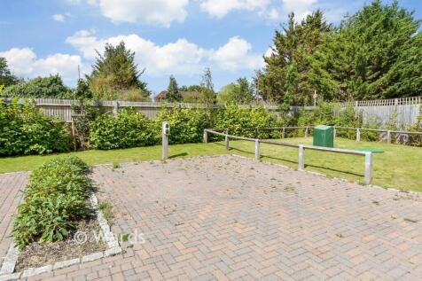 Driveway/Parking