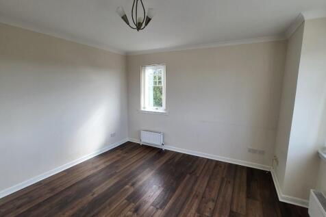 Lindsay Gardens,Bathgate,EH48 photo 3