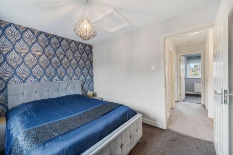 Carnoustie, Bolton, BL3 photo 4