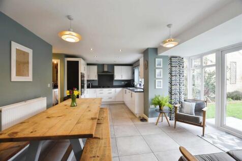 Kitchen Family Room