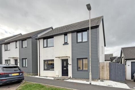 Halecombe Road 17 - Front.jpg