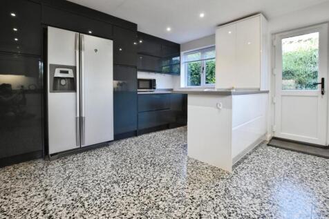 Kitchen / Breakfast Room