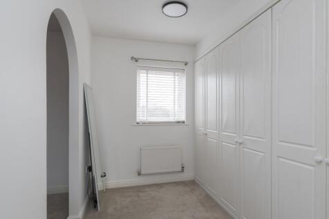 Master Bedroom Dressing area
