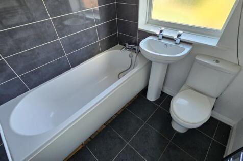 Coronation Road, Hoyland photo 5