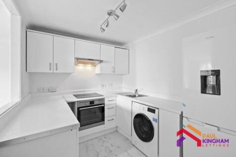 Kingfisher Court, High Wycombe photo 4
