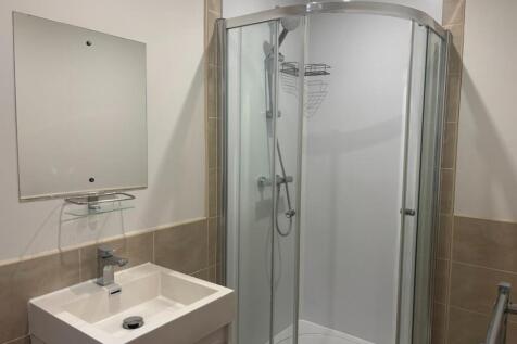 Flat 2, 53 Rockingham Street photo 5