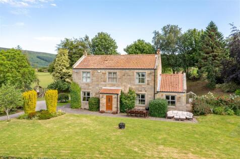 Howe Hill Farmhouse.jpg