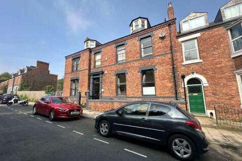 6-bed flat on The Avenue, Durham, DH1, £793/mo