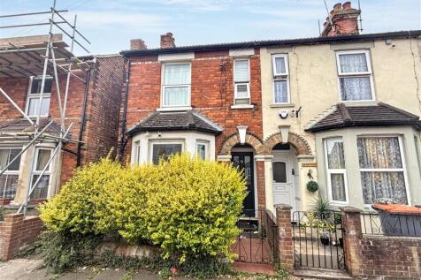 Bedford, MK42 - property photo