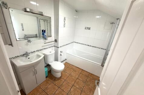 Stanhope Road, Swanscombe, Kent, DA10 photo 4