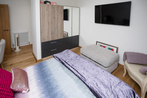 2025-08-07 WALKER &amp; LEWIS-CEFN-41