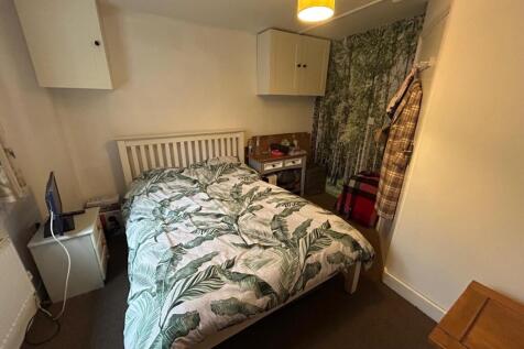 Foxley Place, MK5 photo 3