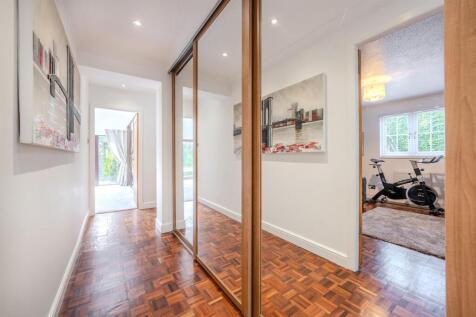 Cloich_The Green_Swinton-24.jpg