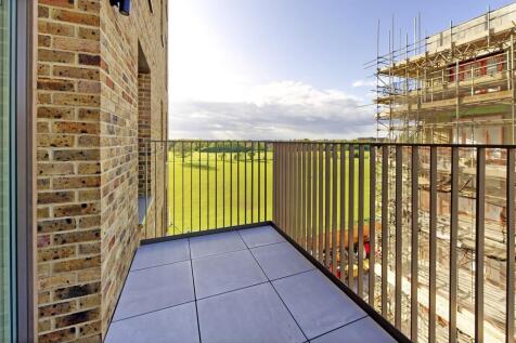 Brecon Court, TW3 photo 4