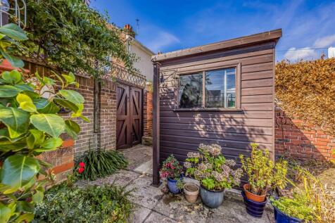 104 Kirby Road, Portsmouth-Small-PorticoMarketing-
