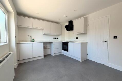 Myrtle Close, Gloucester, GL4 photo 3