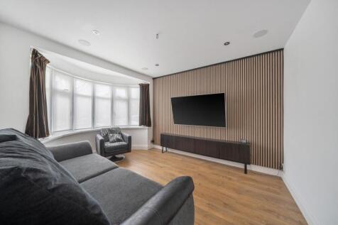 Davidson Frost-Wellings, DFW, Carlyon Avenue, Harr