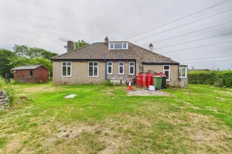 3-bedroom detached bungalow  (17).jpg