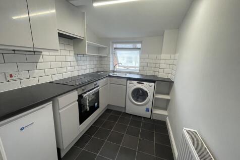 London Road, Hazel Grove, Stockport, SK7 4PS photo 3