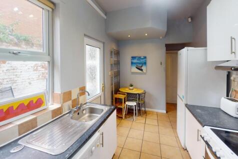 11 Grimsby Terrace photo 4