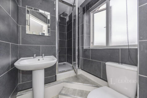 Laburnum Grove, Portsmouth, Hampshire, PO2 photo 3